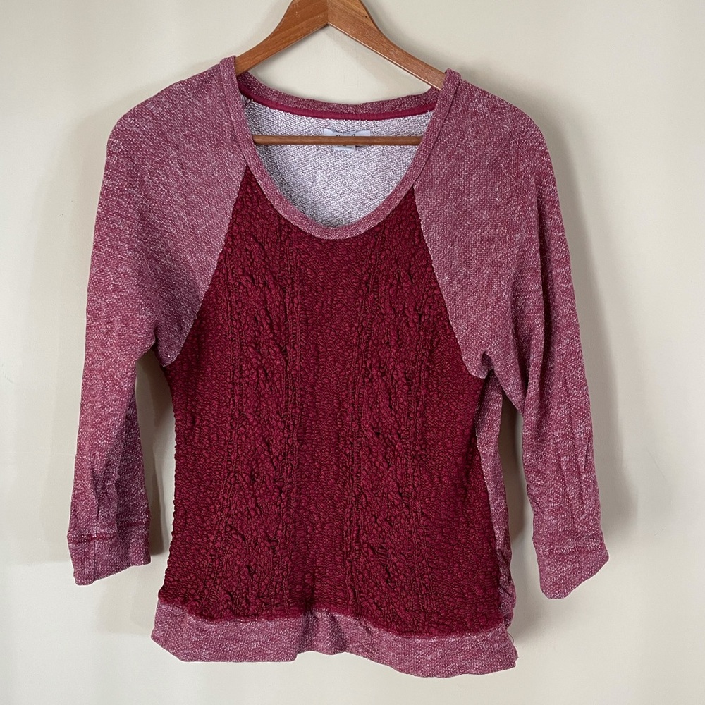 Lucky Lotus 3 Quarter Length Sweater Size Medium